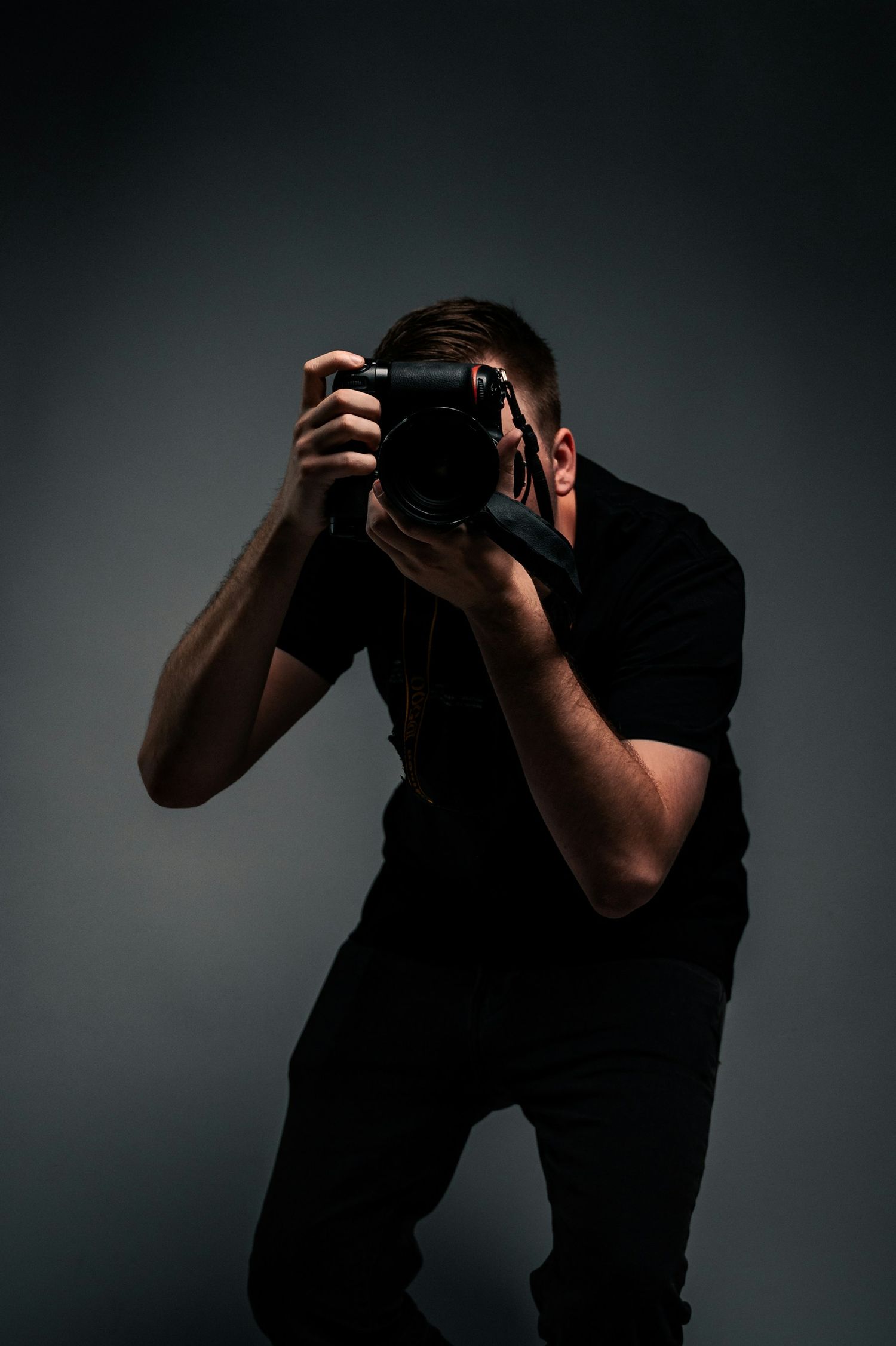 Photographer at work — placeholder sample, to be replaced with 4G Images work